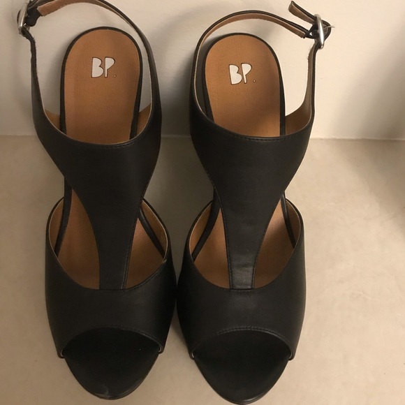 bp Shoes - Black BP brand wedges with a modern design💓💓💘👑